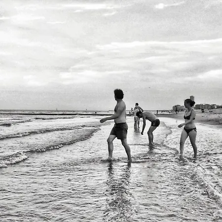 Апартаменты Royal Palace Seaview Остенде