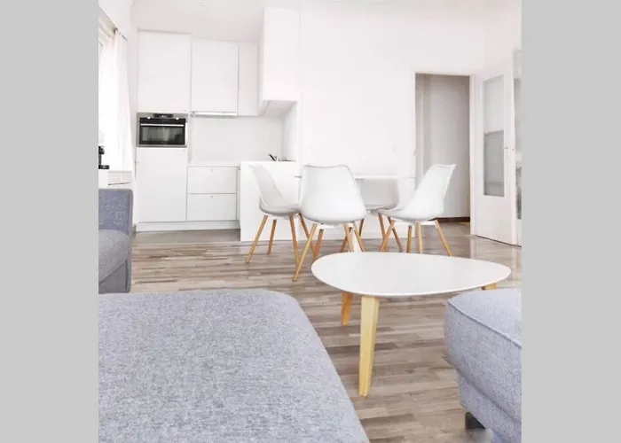 아파트 Royal Palace Seaview *